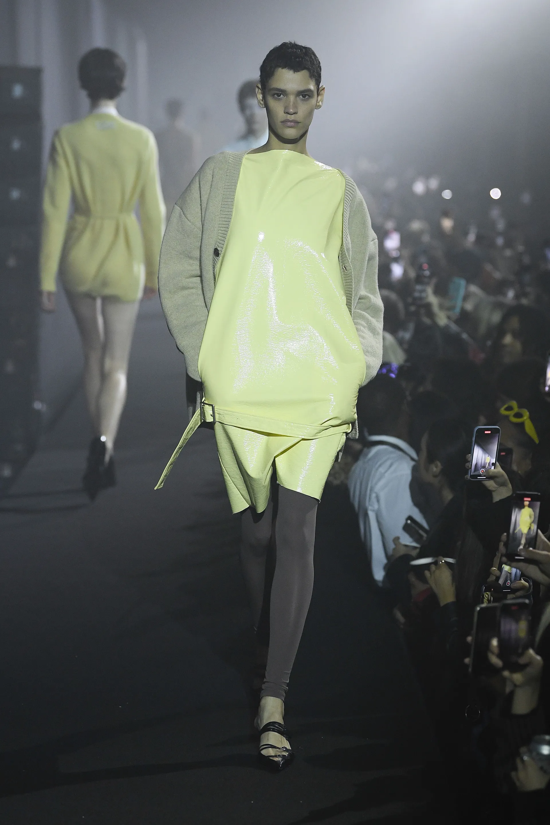 00004-raf-simons-spring-2023-ready-to-wear-credit-brand