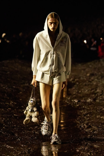 00005-balenciaga-spring-2023-ready-to-wear-credit-brand