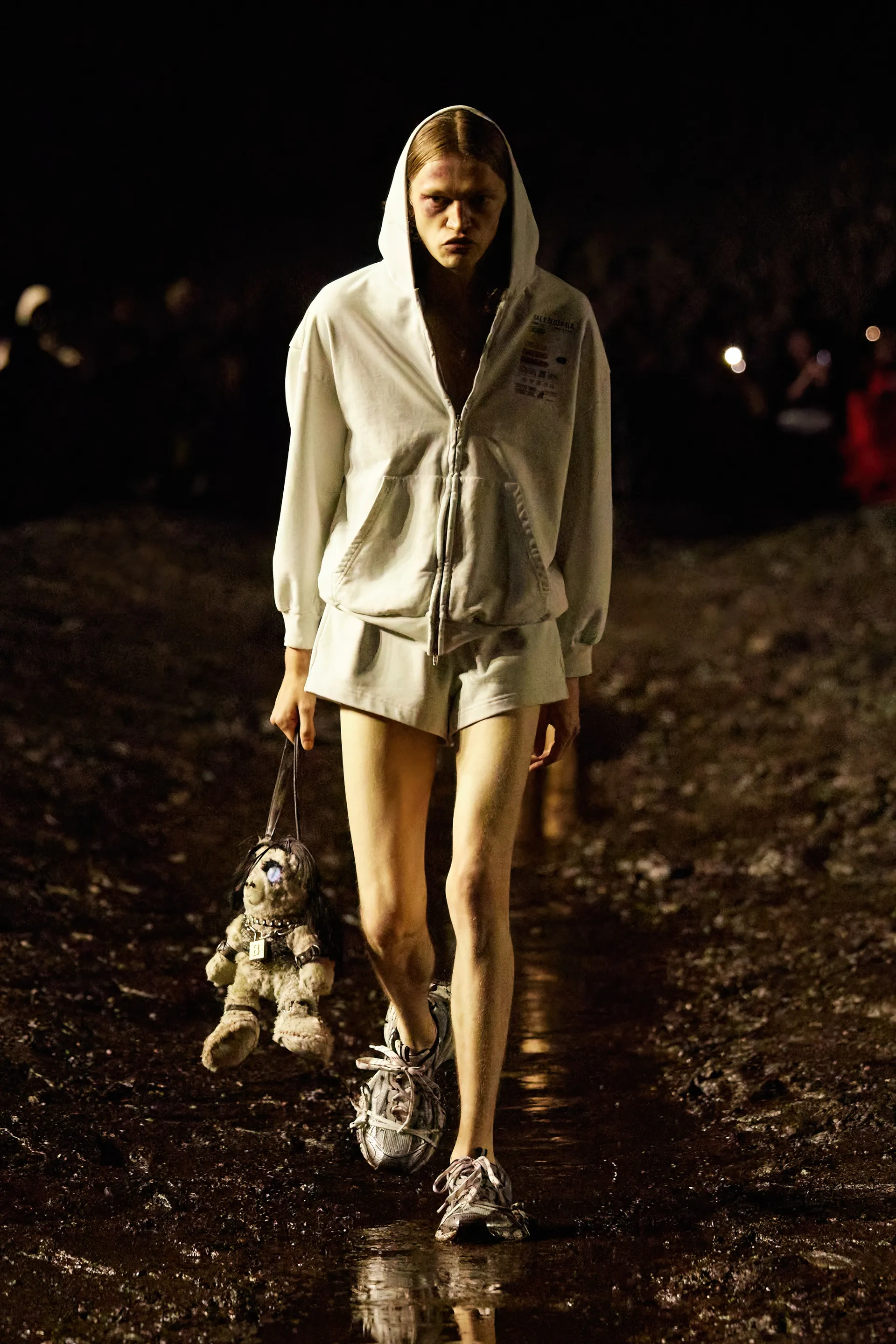00005-balenciaga-spring-2023-ready-to-wear-credit-brand