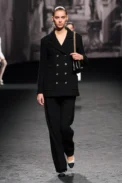 00005-chanel-spring-2023-ready-to-wear-credit-gorunway