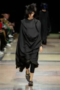 00006-junya-watanabe-spring-2023-ready-to-wear-credit-gorunway
