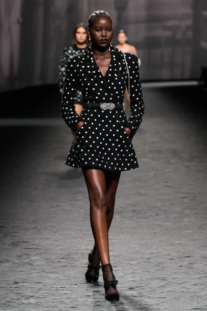 00009-chanel-spring-2023-ready-to-wear-credit-gorunway