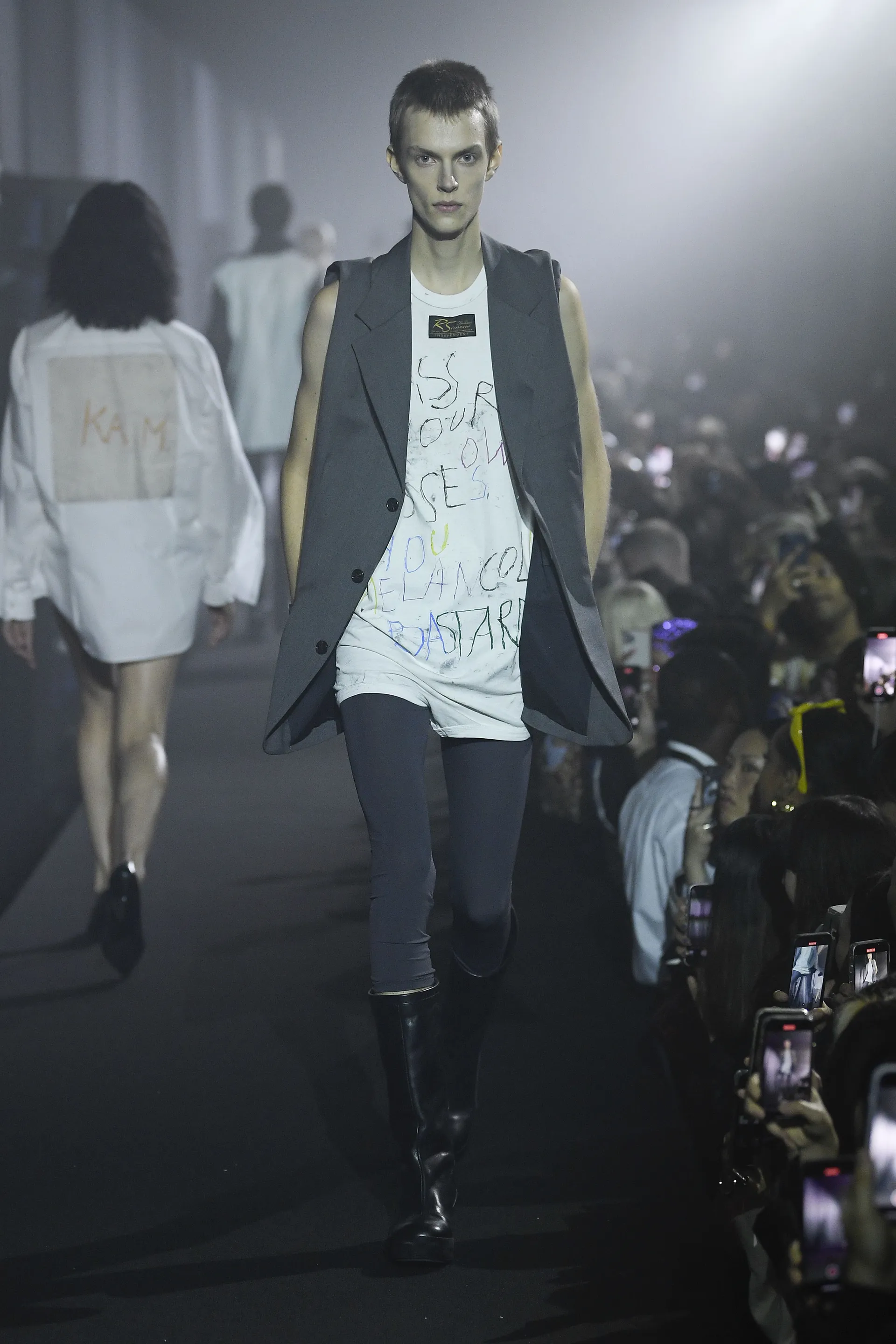 00010-raf-simons-spring-2023-ready-to-wear-credit-brand
