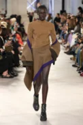 00011-sacai-spring-2023-ready-to-wear-credit-gorunway