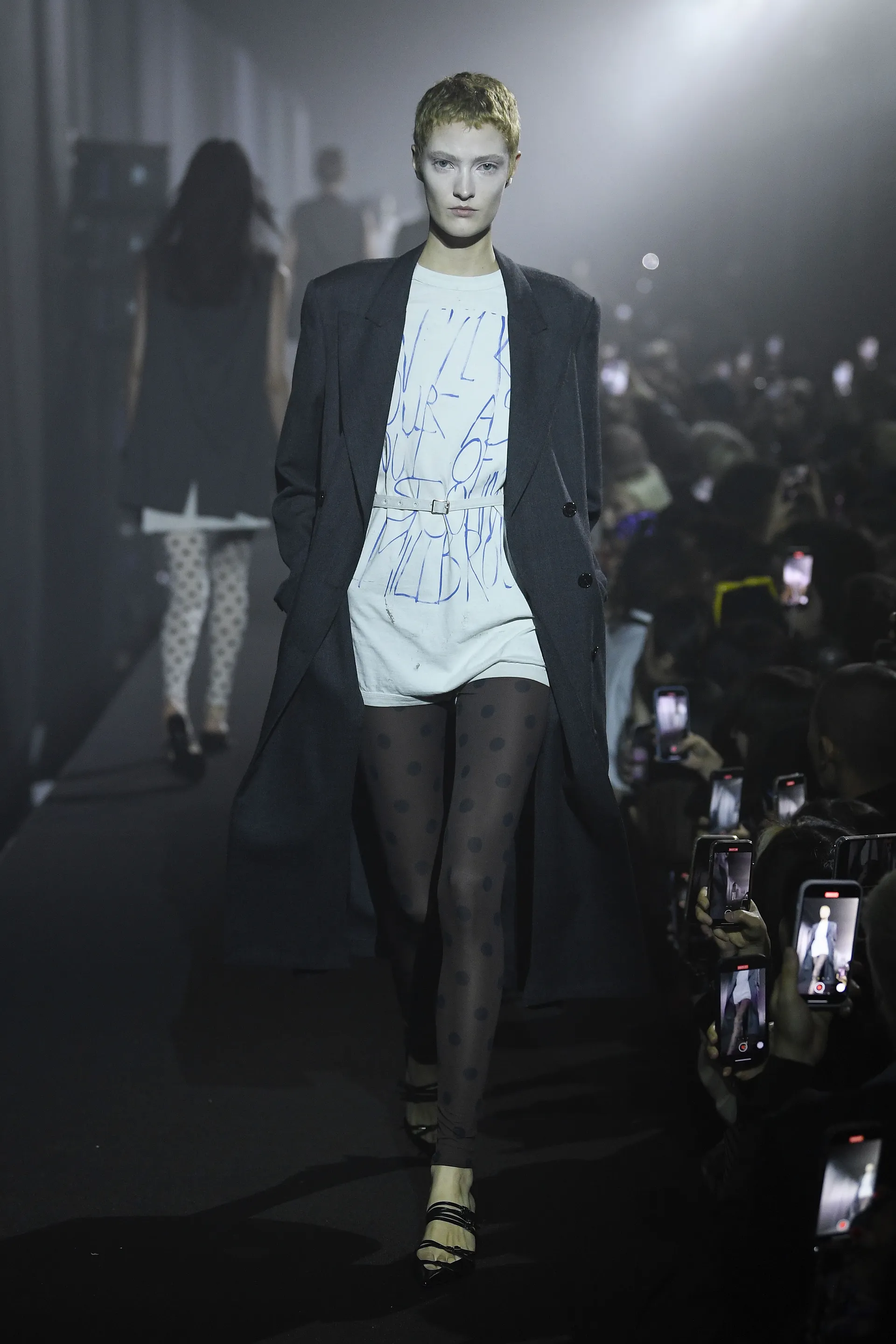 00012-raf-simons-spring-2023-ready-to-wear-credit-brand
