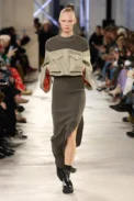 00012-sacai-spring-2023-ready-to-wear-credit-gorunway