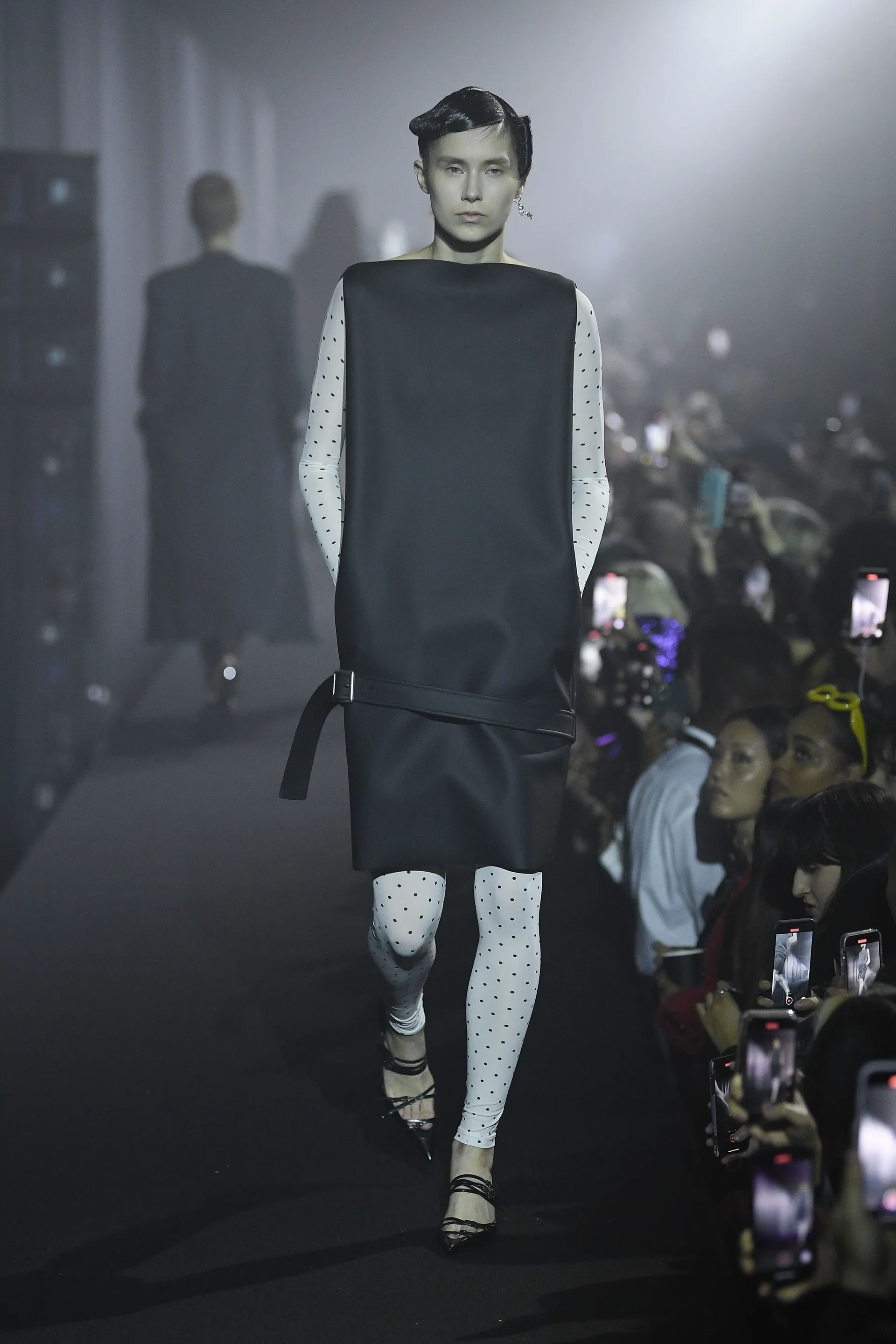 00013-raf-simons-spring-2023-ready-to-wear-credit-brand