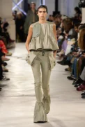 00013-sacai-spring-2023-ready-to-wear-credit-gorunway