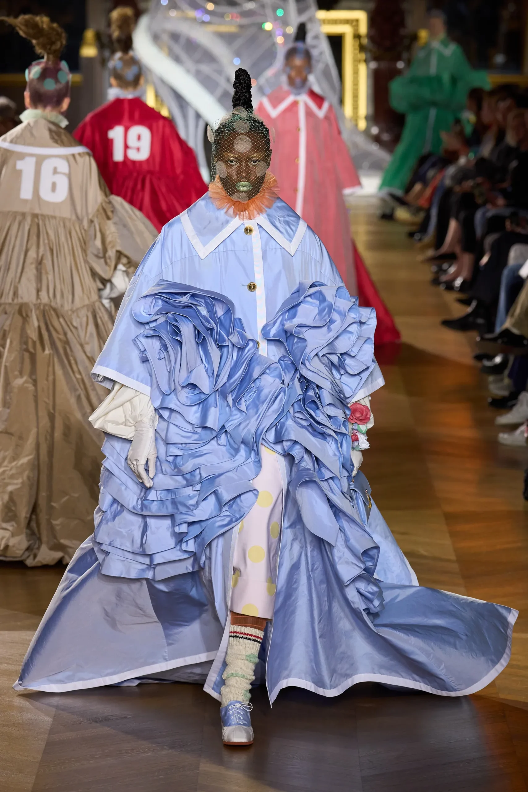 00013-thom-browne-spring-2023-ready-to-wear-credit-gorunway