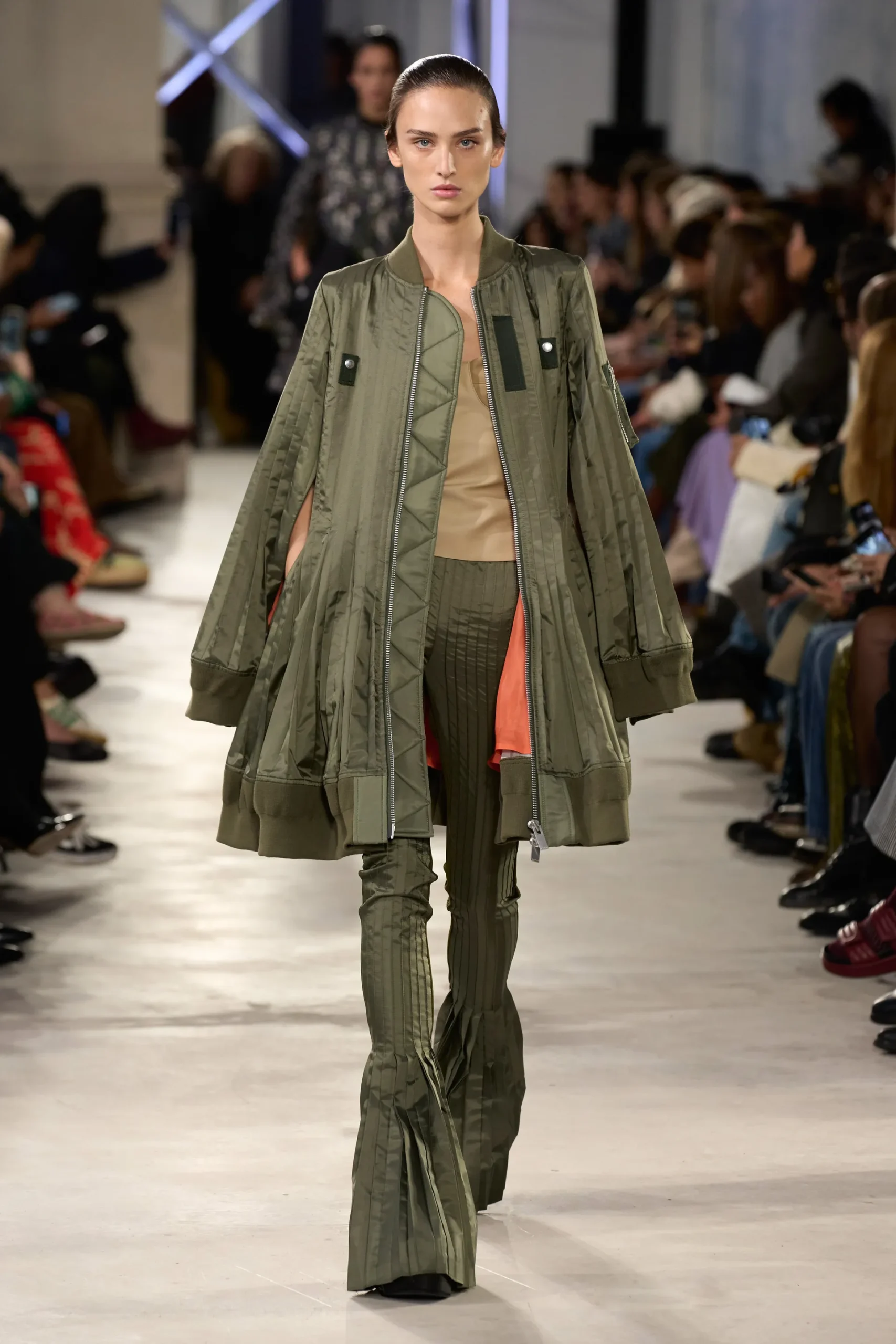 00014-sacai-spring-2023-ready-to-wear-credit-gorunway