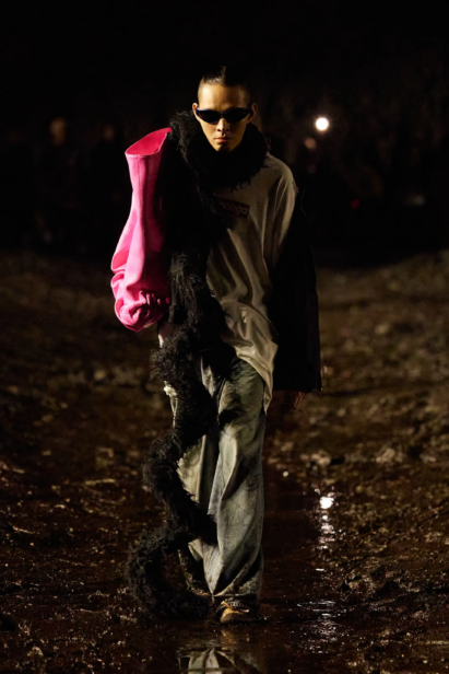 00015-balenciaga-spring-2023-ready-to-wear-credit-brand
