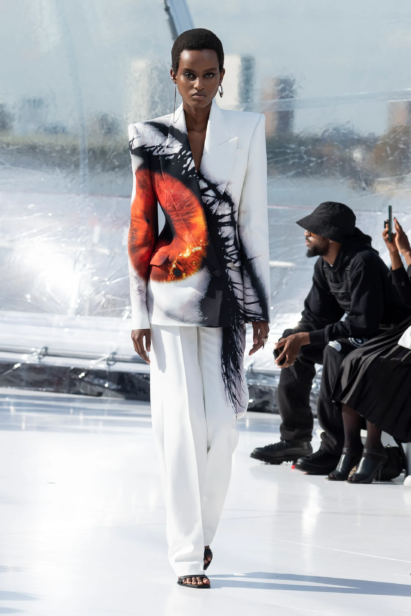 00016-alexander-mcqueen-spring-2023-ready-to-wear-credit-brand