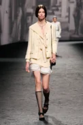 00016-chanel-spring-2023-ready-to-wear-credit-gorunway