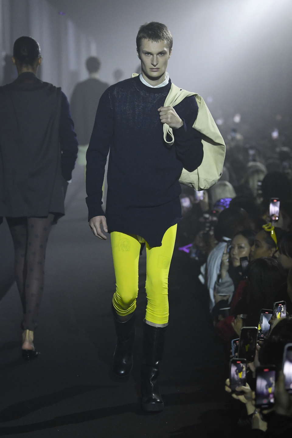 00016-raf-simons-spring-2023-ready-to-wear-credit-brand