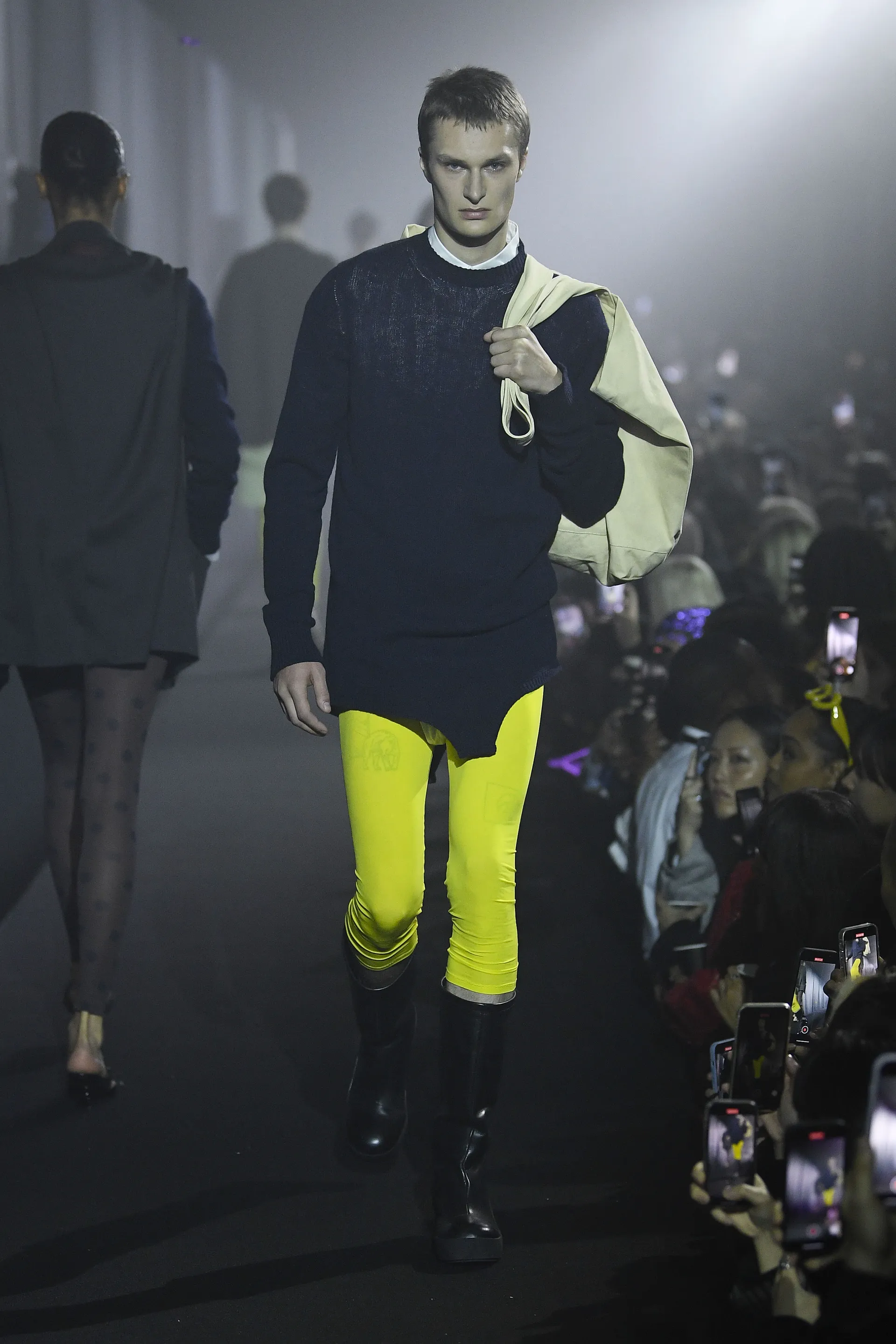 00016-raf-simons-spring-2023-ready-to-wear-credit-brand