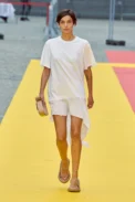00017-stella-mccartney-spring-2023-ready-to-wear-credit-gorunway