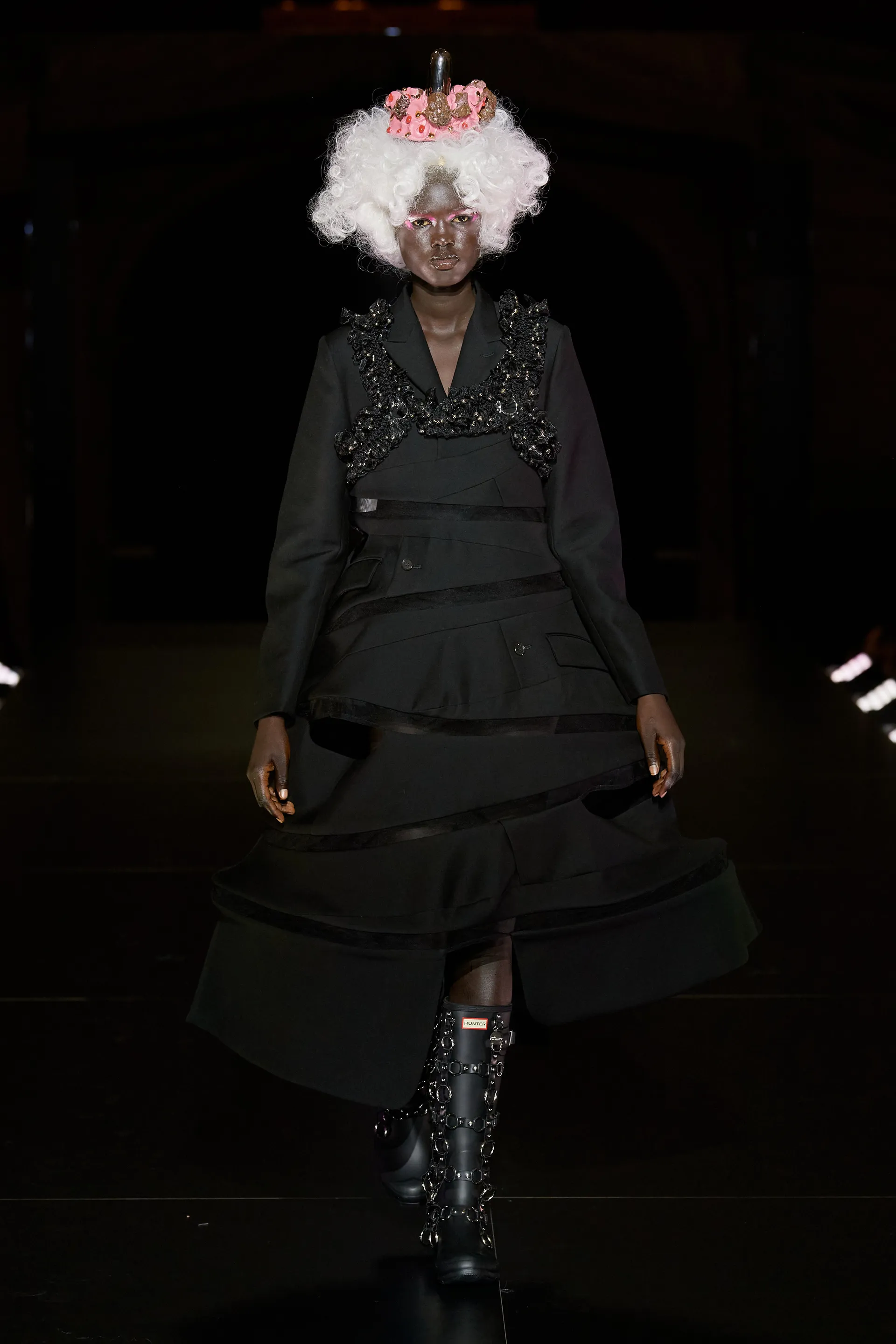 00018-noir-kei-ninomiya-spring-2023-ready-to-wear-credit-gorunway