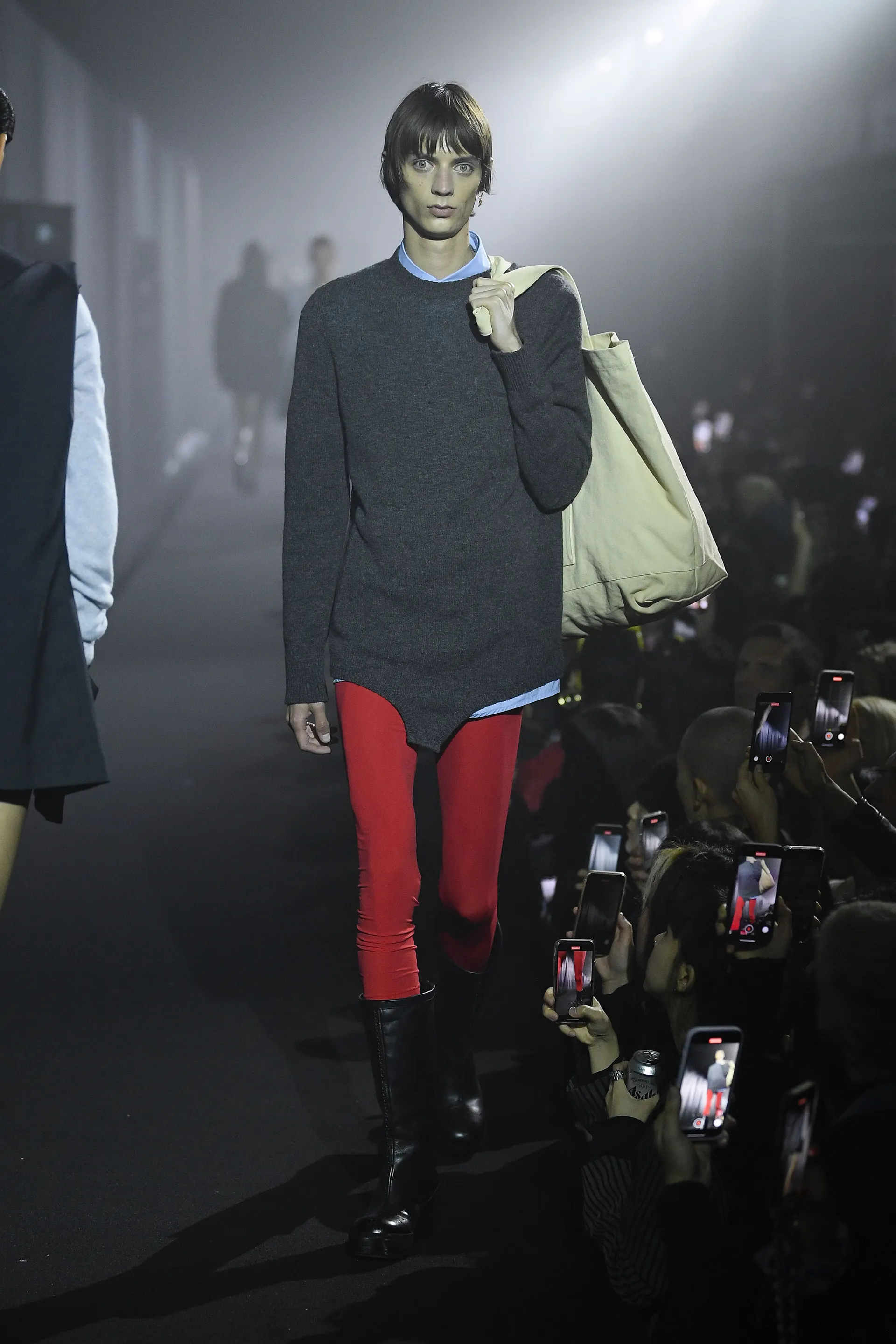 00019-raf-simons-spring-2023-ready-to-wear-credit-brand