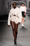 00021-chanel-spring-2023-ready-to-wear-credit-gorunway