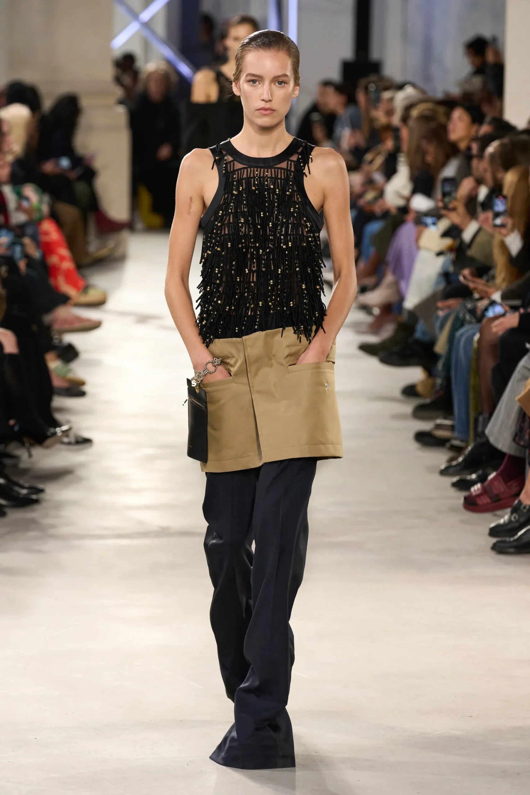 00021-sacai-spring-2023-ready-to-wear-credit-gorunway