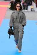 00021-stella-mccartney-spring-2023-ready-to-wear-credit-gorunway