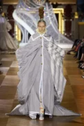 00022-thom-browne-spring-2023-ready-to-wear-credit-gorunway
