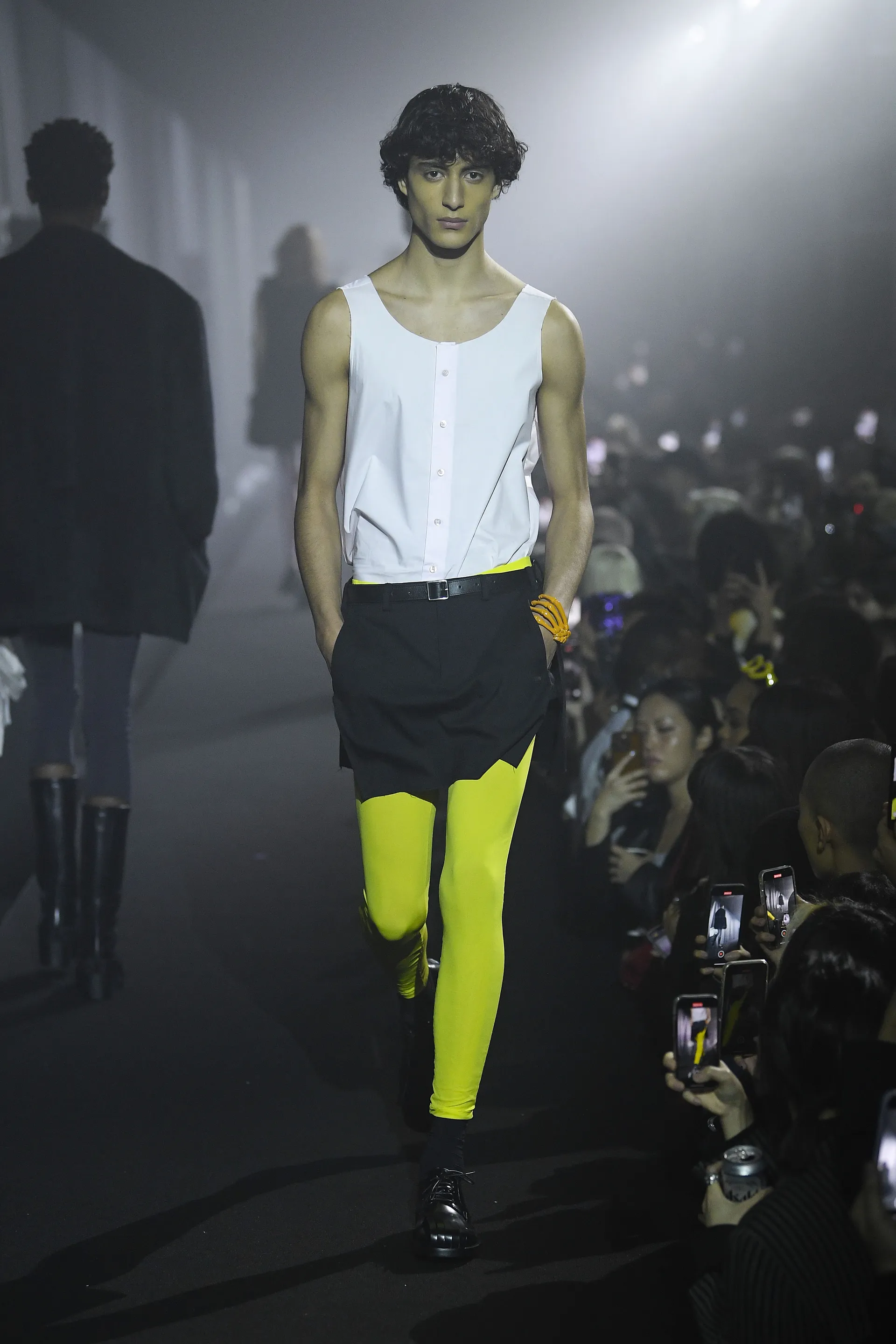 00023-raf-simons-spring-2023-ready-to-wear-credit-brand