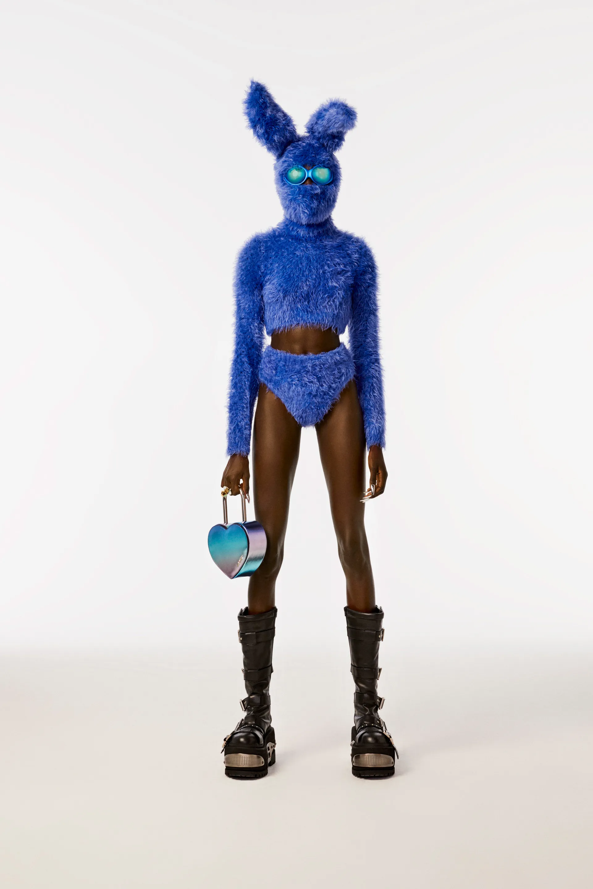 00024-ambush-spring-2023-ready-to-wear-credit-brand