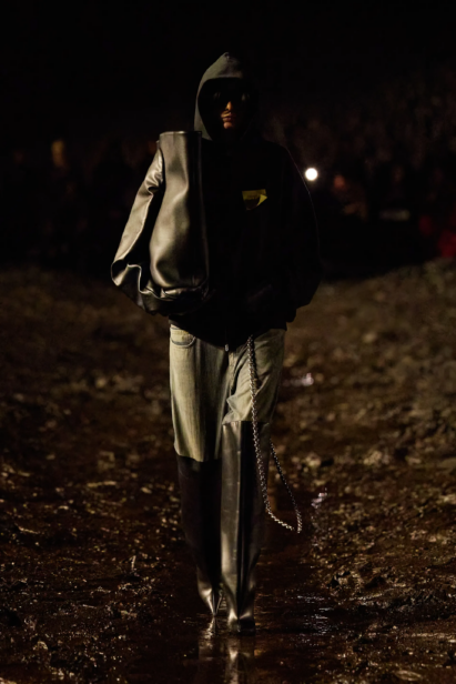 00024-balenciaga-spring-2023-ready-to-wear-credit-brand