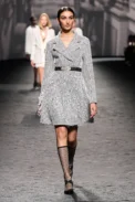 00024-chanel-spring-2023-ready-to-wear-credit-gorunway