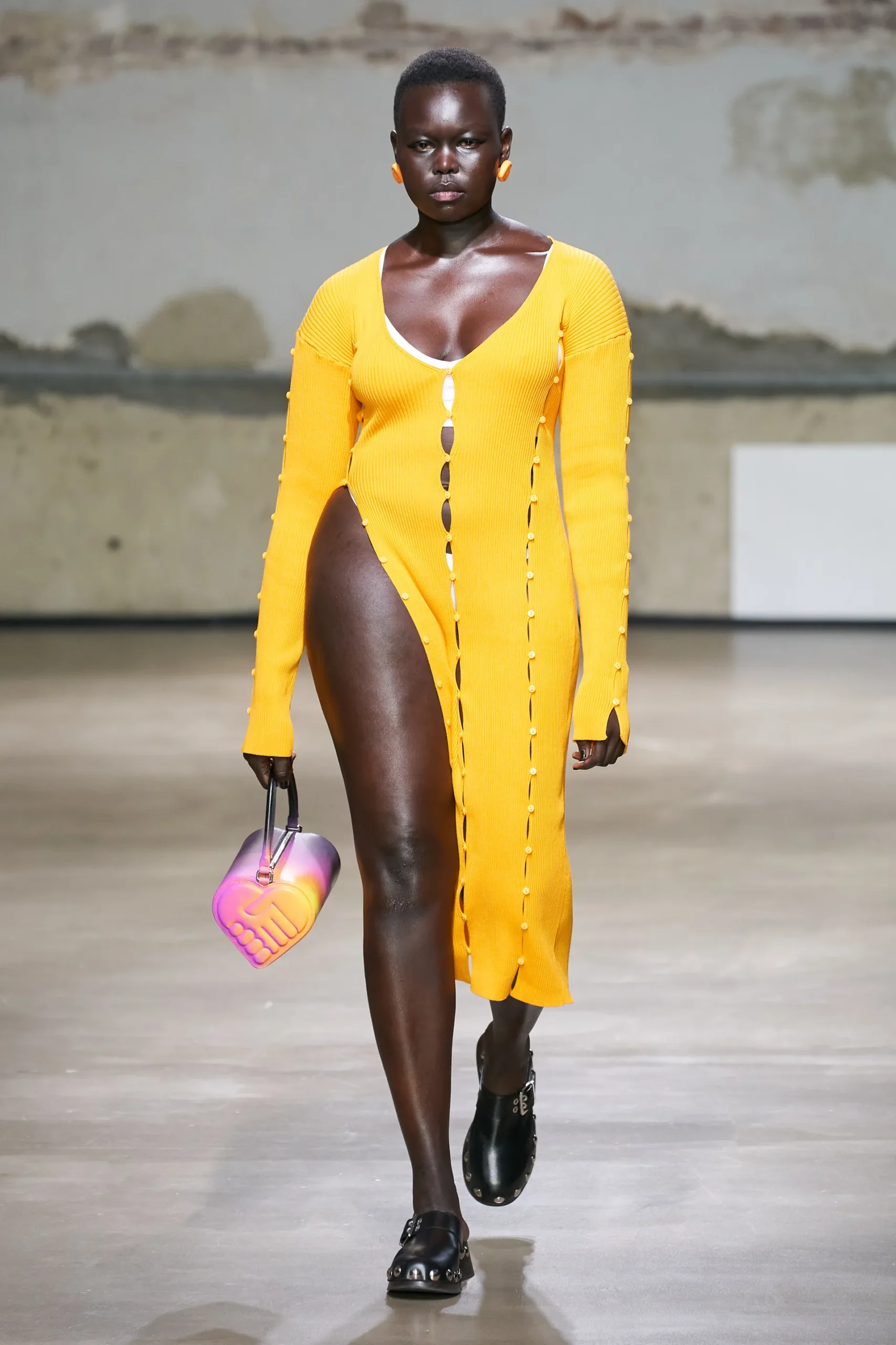 00024-ester-manas-spring-2023-ready-to-wear-credit-gorunway