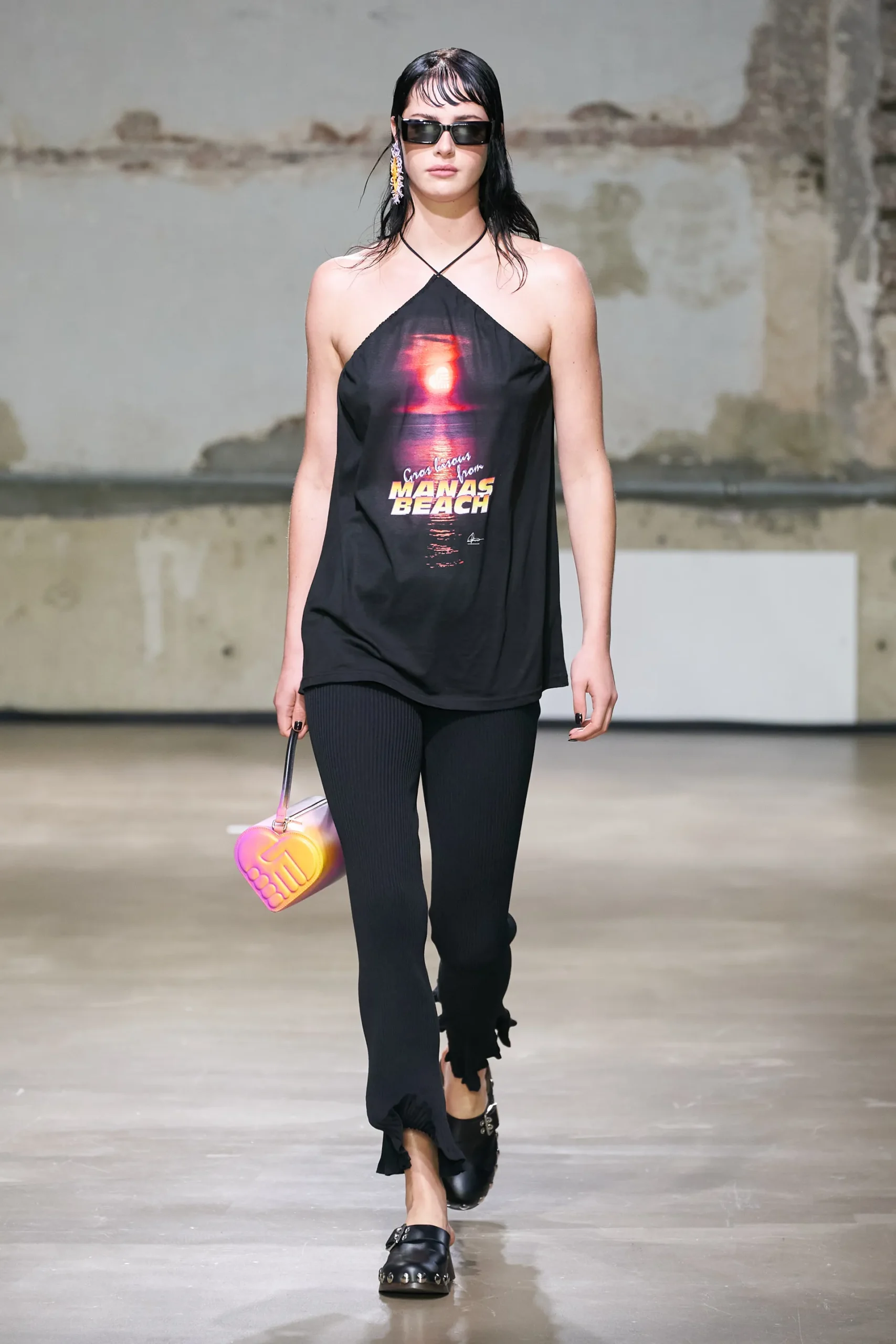 00025-ester-manas-spring-2023-ready-to-wear-credit-gorunway