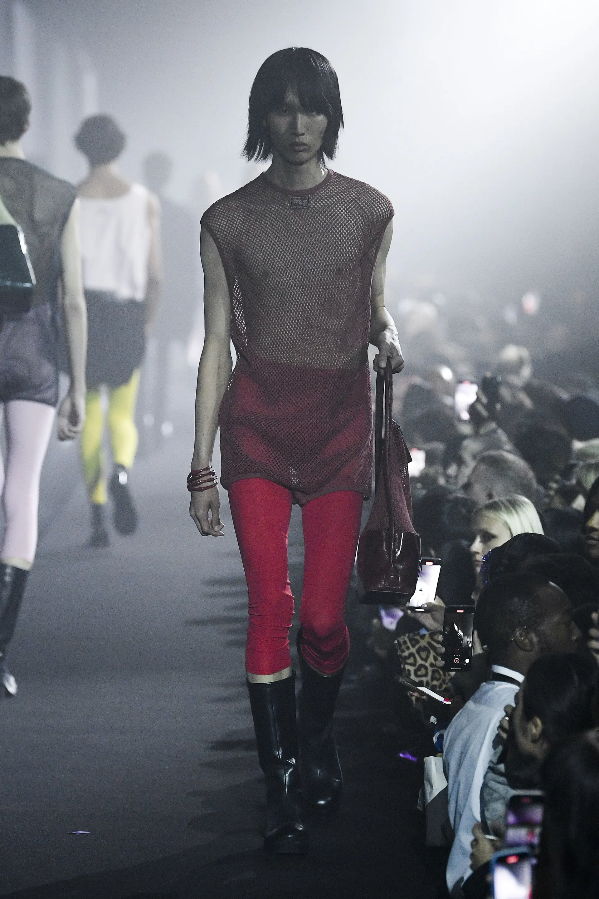 00025-raf-simons-spring-2023-ready-to-wear-credit-brand