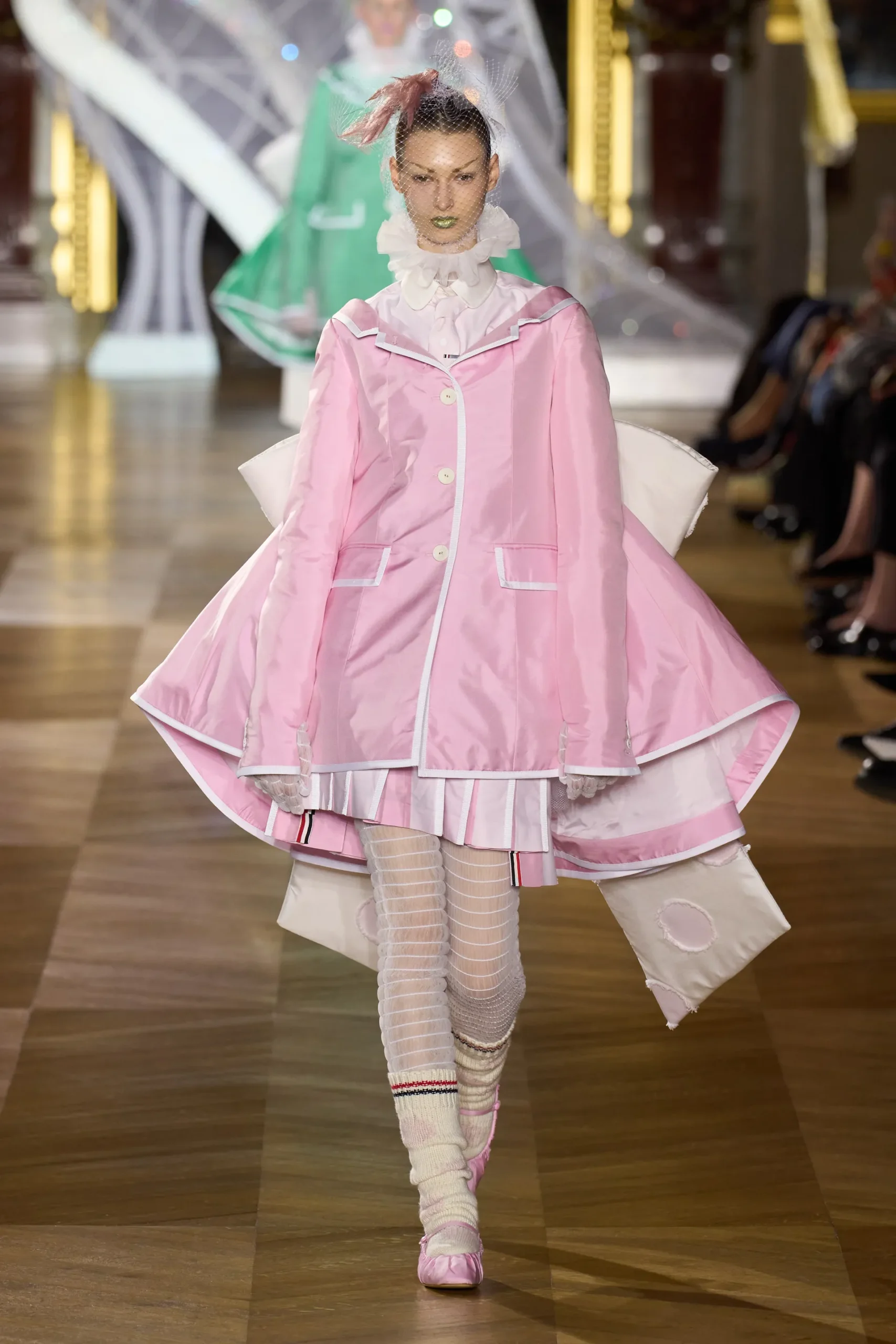 00025-thom-browne-spring-2023-ready-to-wear-credit-gorunway