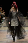 00026-junya-watanabe-spring-2023-ready-to-wear-credit-gorunway