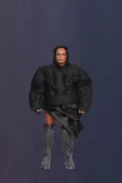 00028-yeezy-spring-2023-ready-to-wear-credit-brand