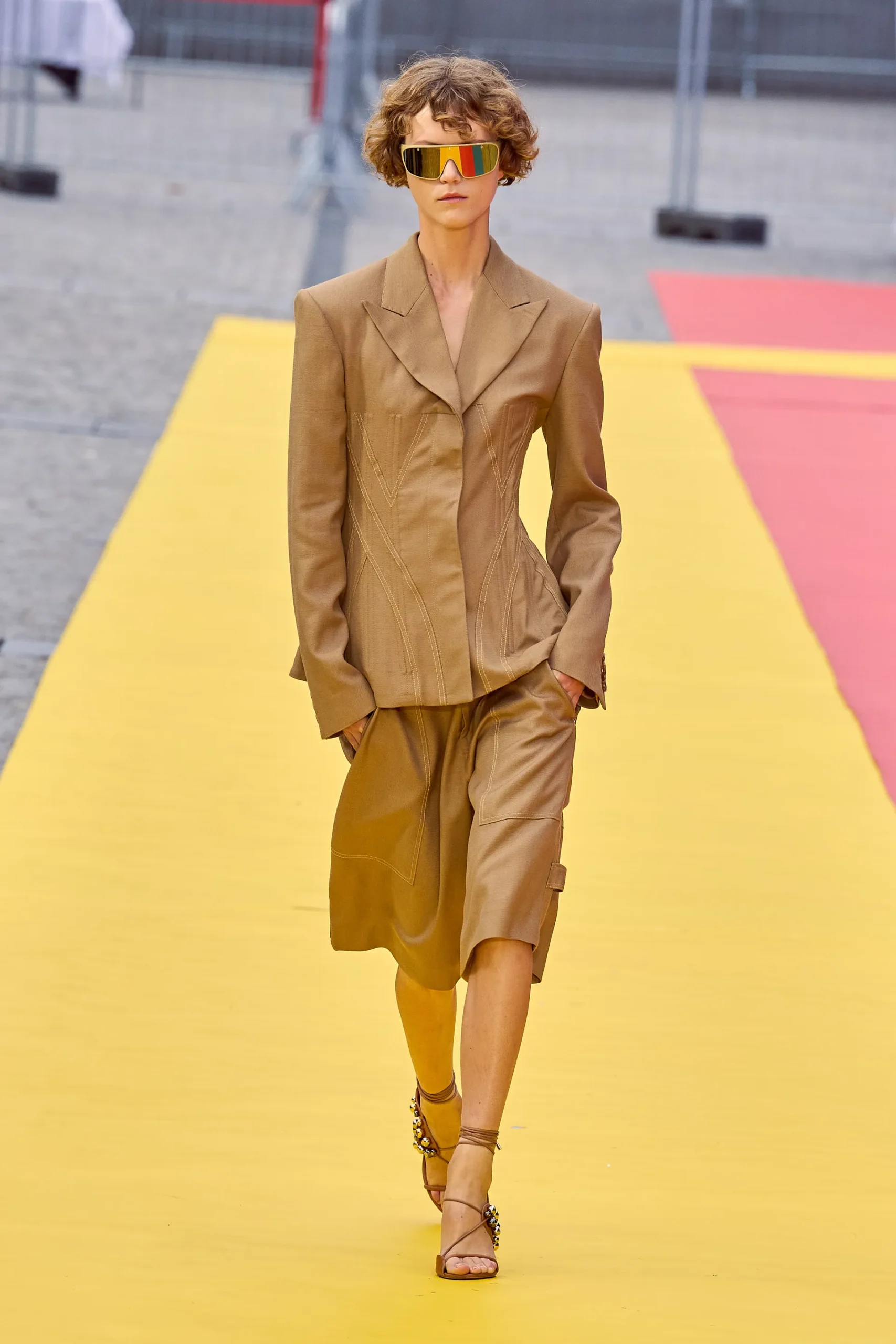 00029-stella-mccartney-spring-2023-ready-to-wear-credit-gorunway