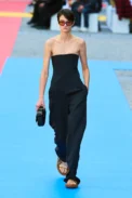00030-stella-mccartney-spring-2023-ready-to-wear-credit-gorunway
