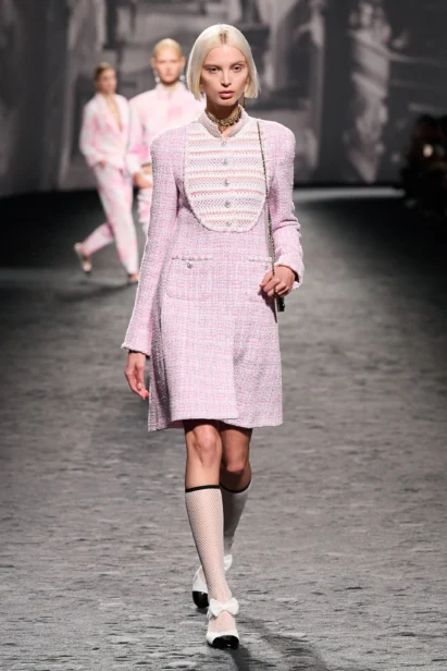 00037-chanel-spring-2023-ready-to-wear-credit-gorunway