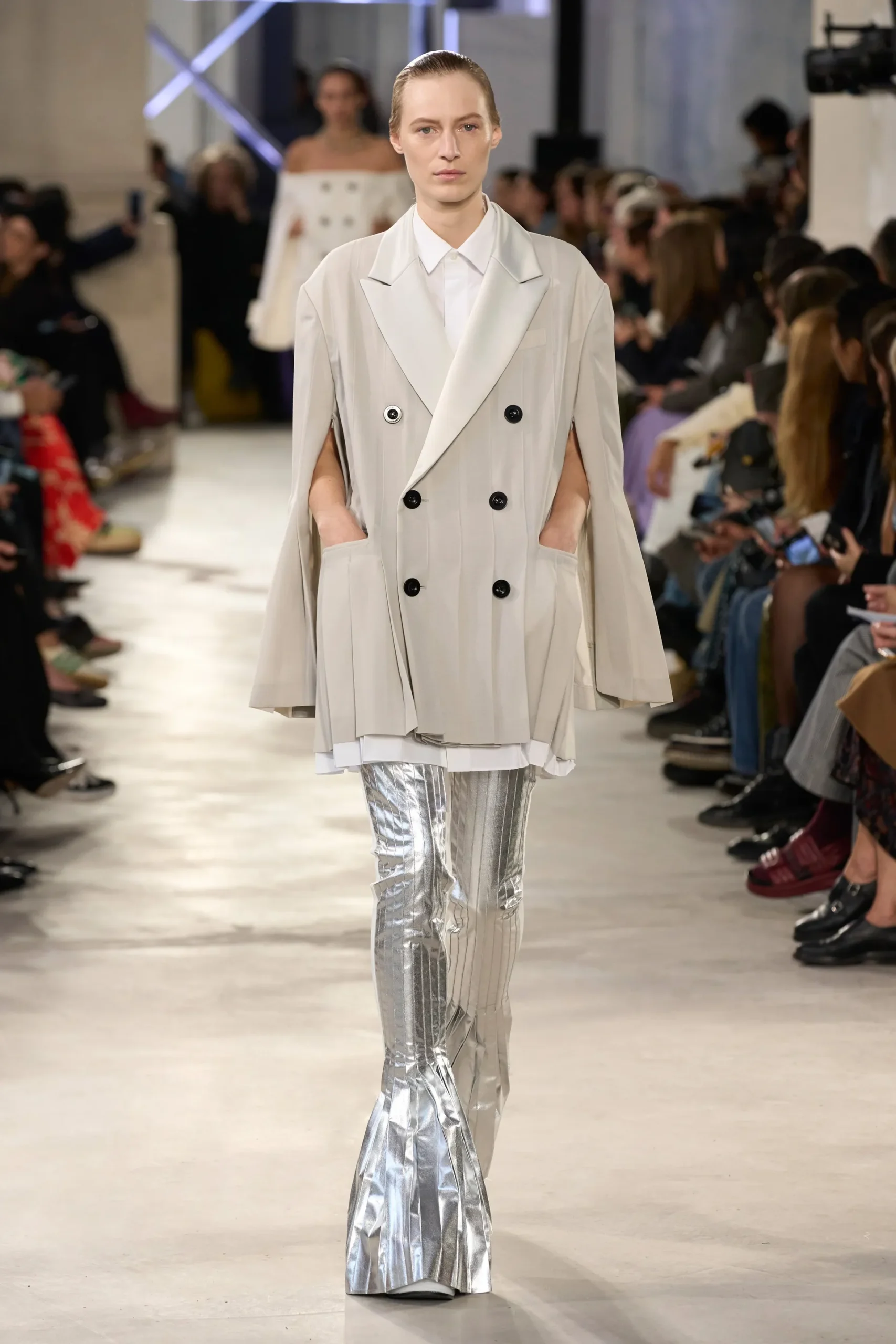 00037-sacai-spring-2023-ready-to-wear-credit-gorunway