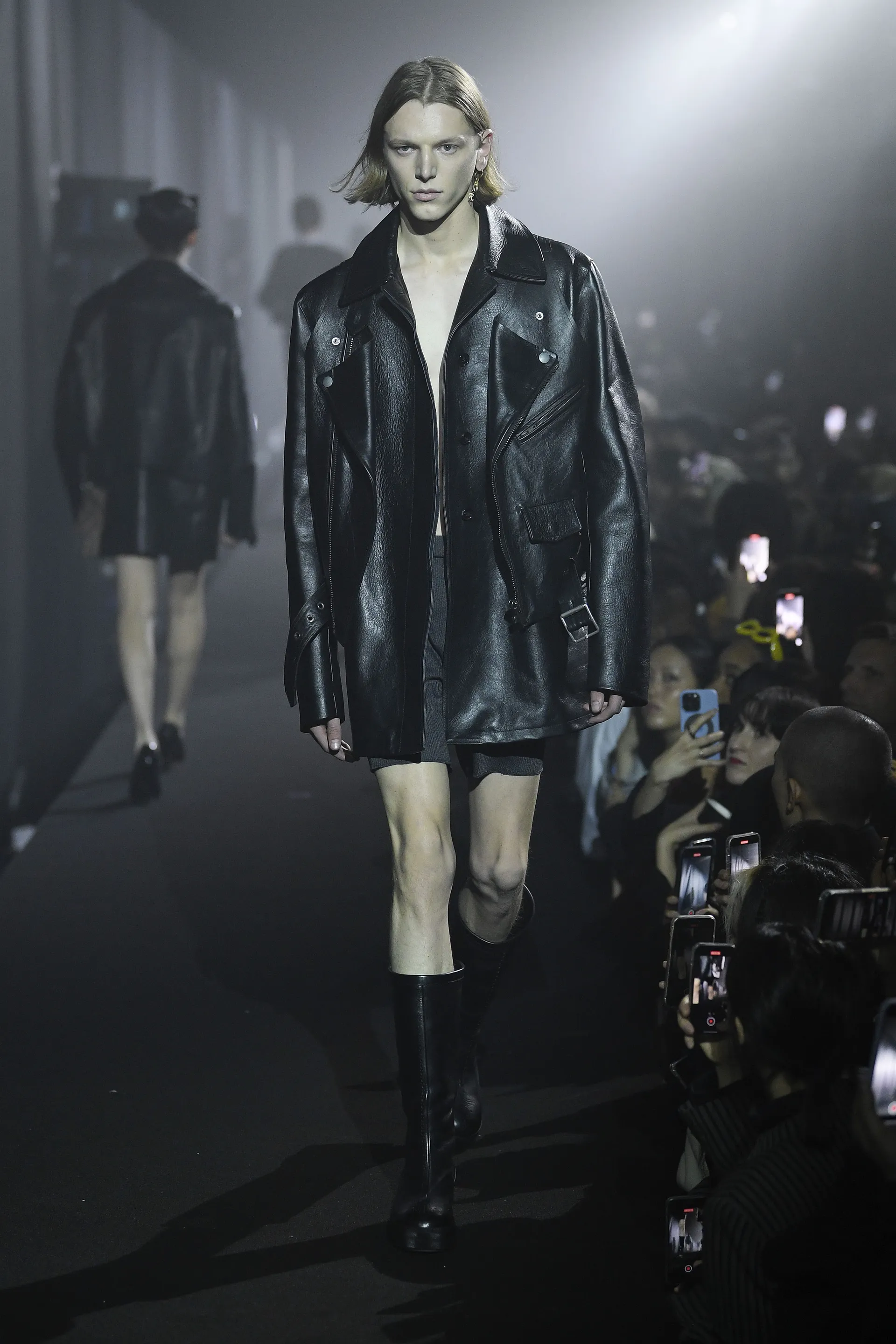 00038-raf-simons-spring-2023-ready-to-wear-credit-brand