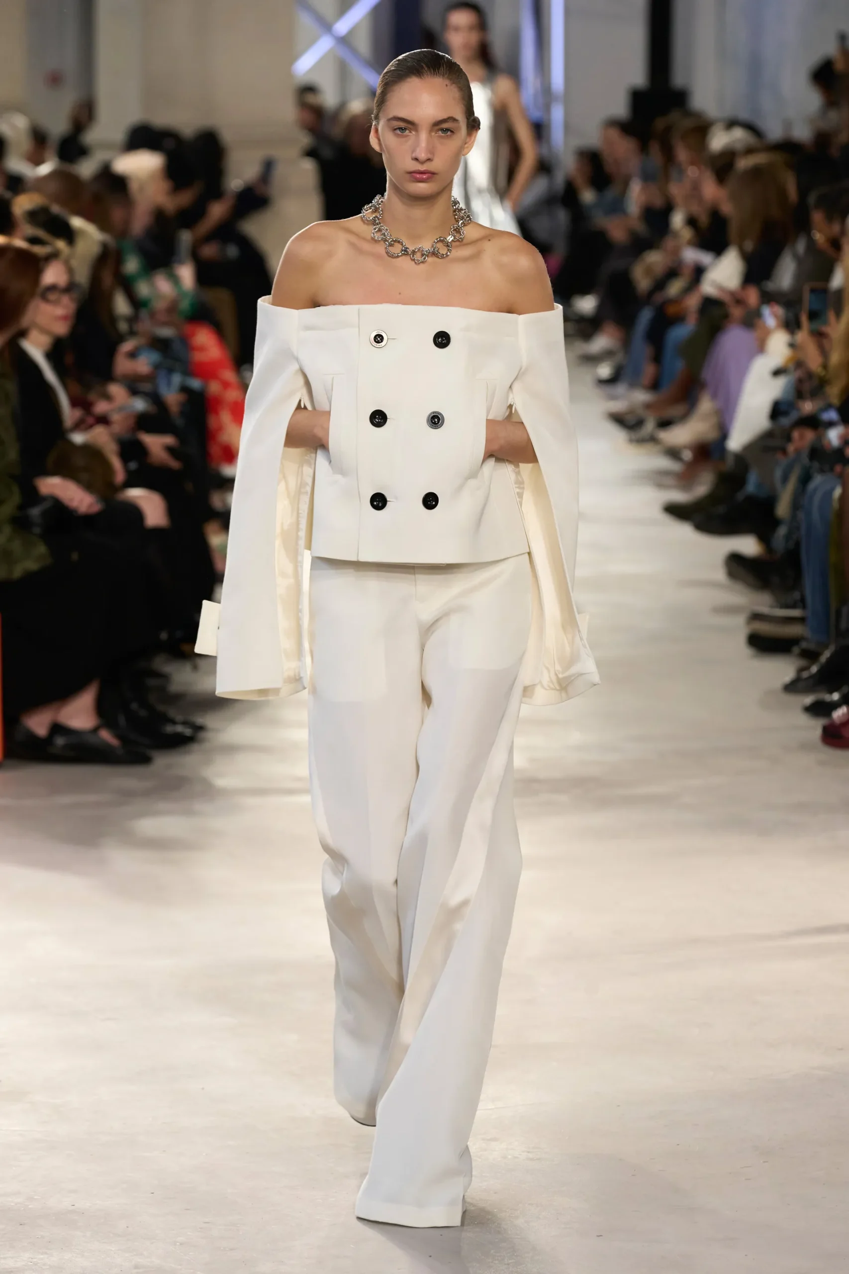 00038-sacai-spring-2023-ready-to-wear-credit-gorunway