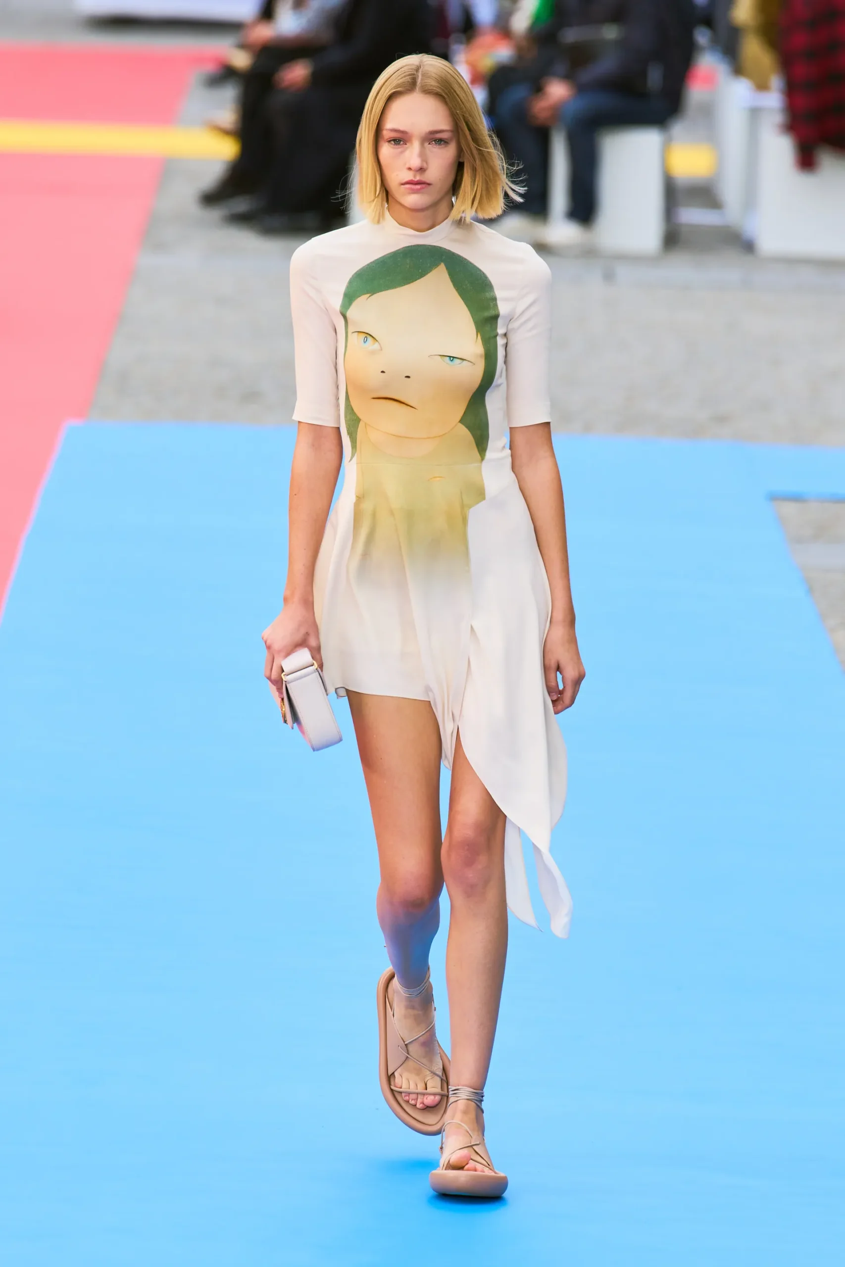 00039-stella-mccartney-spring-2023-ready-to-wear-credit-gorunway