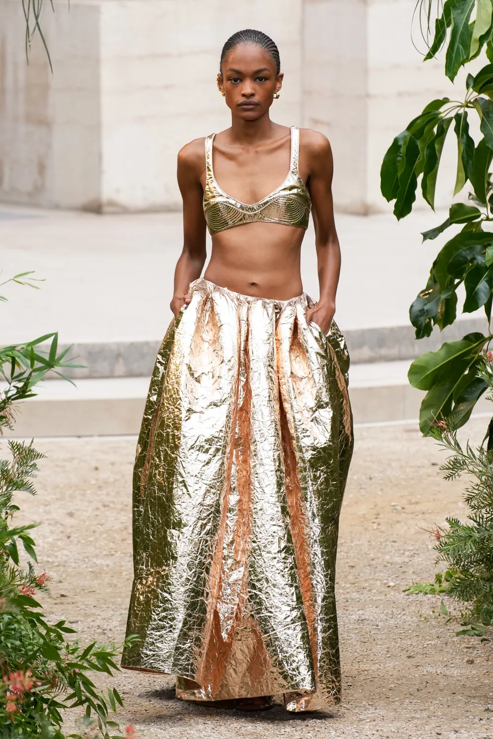 00039-zimmermann-spring-2023-ready-to-wear-details-credit-gorunway
