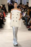 00040-sacai-spring-2023-ready-to-wear-credit-gorunway