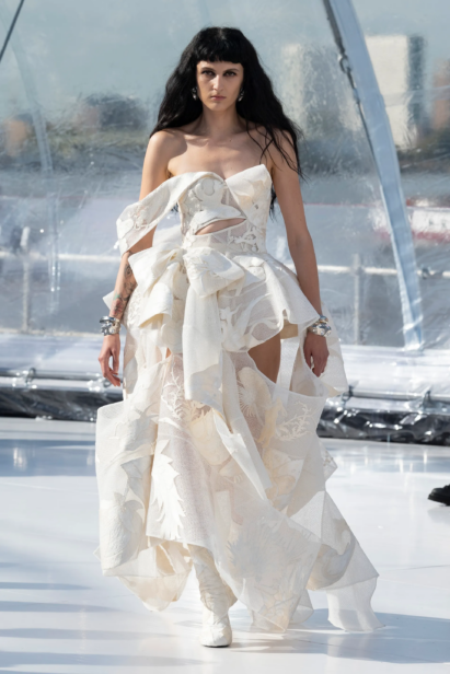00041-alexander-mcqueen-spring-2023-ready-to-wear-credit-brand