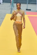 00041-stella-mccartney-spring-2023-ready-to-wear-credit-gorunway