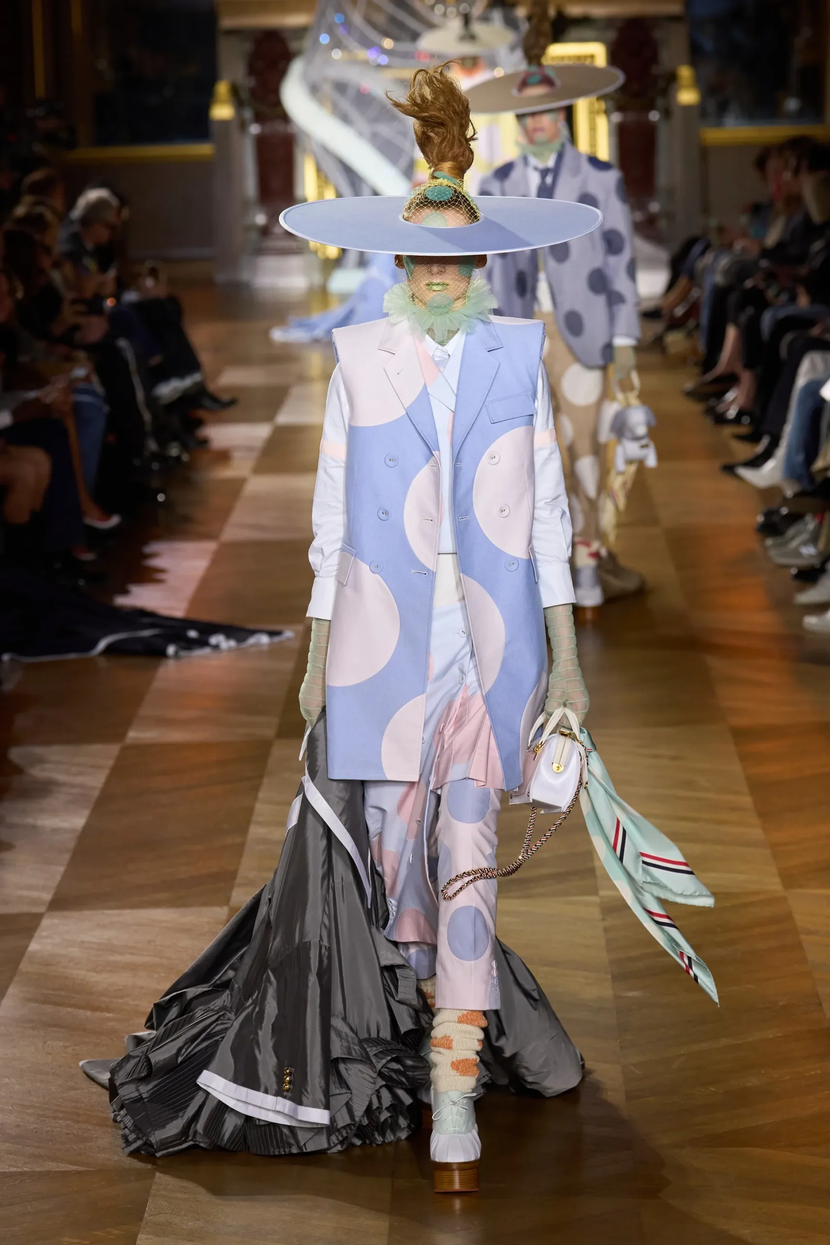 00041-thom-browne-spring-2023-ready-to-wear-credit-gorunway
