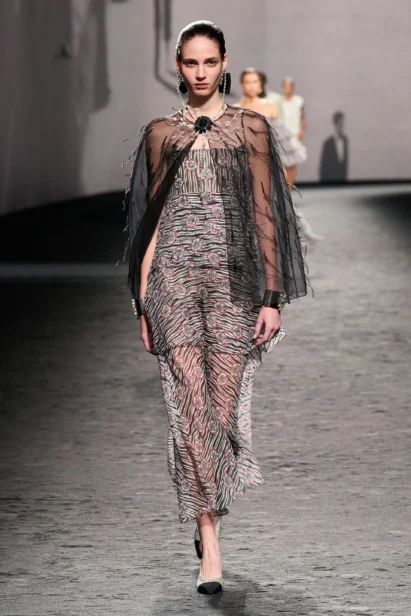 00046-chanel-spring-2023-ready-to-wear-credit-gorunway