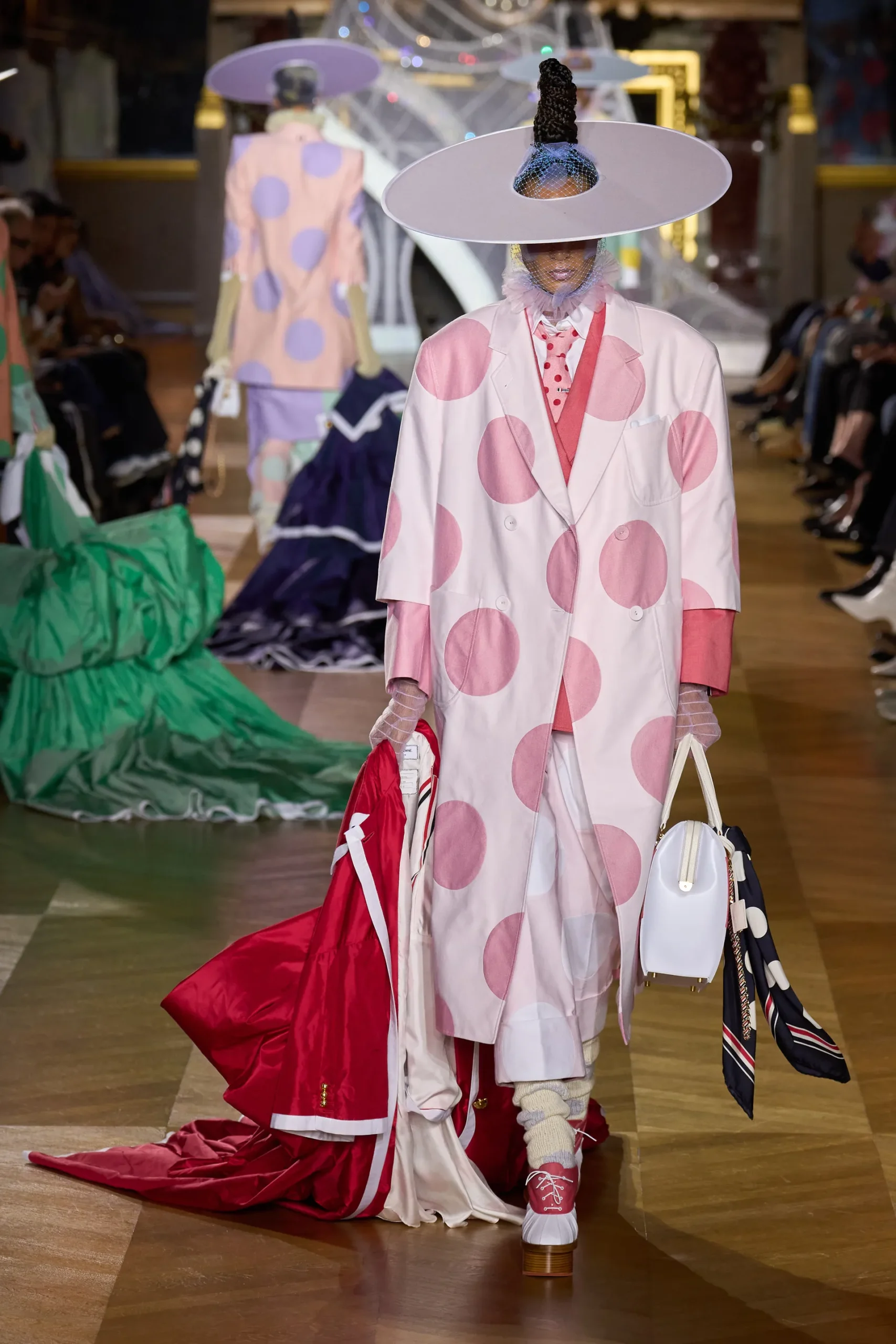 00046-thom-browne-spring-2023-ready-to-wear-credit-gorunway